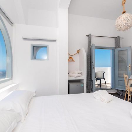 Katris Apartments Fira  Exterior photo