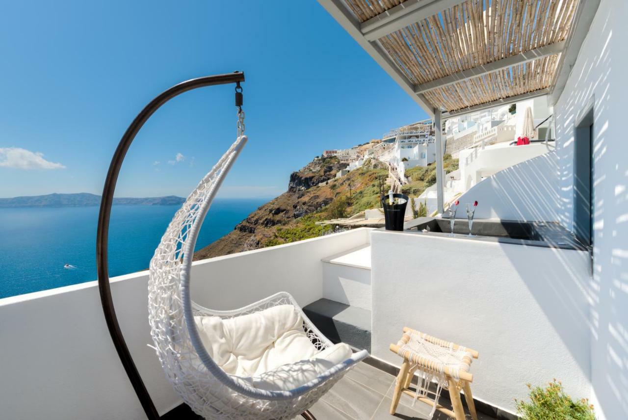 Katris Apartments Fira  Exterior photo
